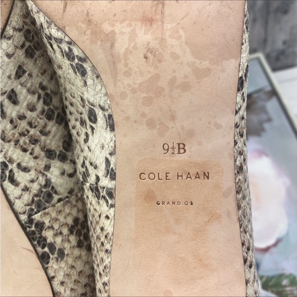 Cole Haan Harlow Snakeskin Embossed Leather Heels Size 9.5 - Picture 8 of 14